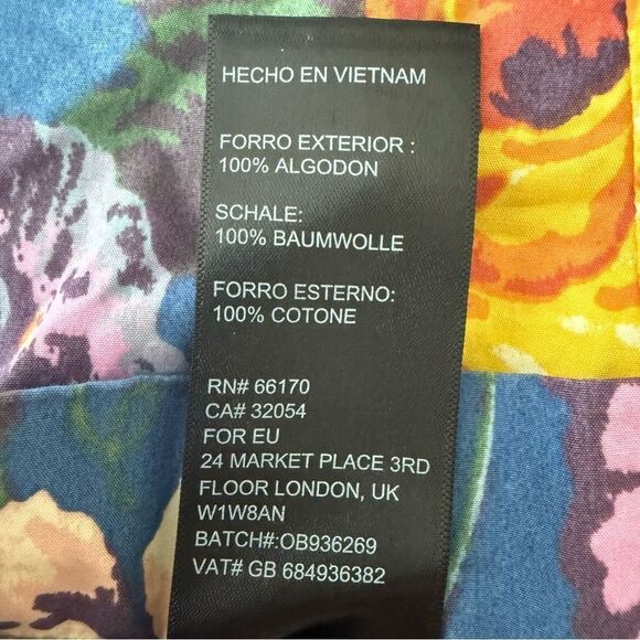 Urban Outfitter Multicolor Floral High-Waist Shorts Stylish Summer Fashion - Picture 5 of 5